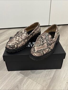 G.H. Bass Weejuns Larson Lug Snakeskin print Penny Loafers Size Men’s 9 Platform